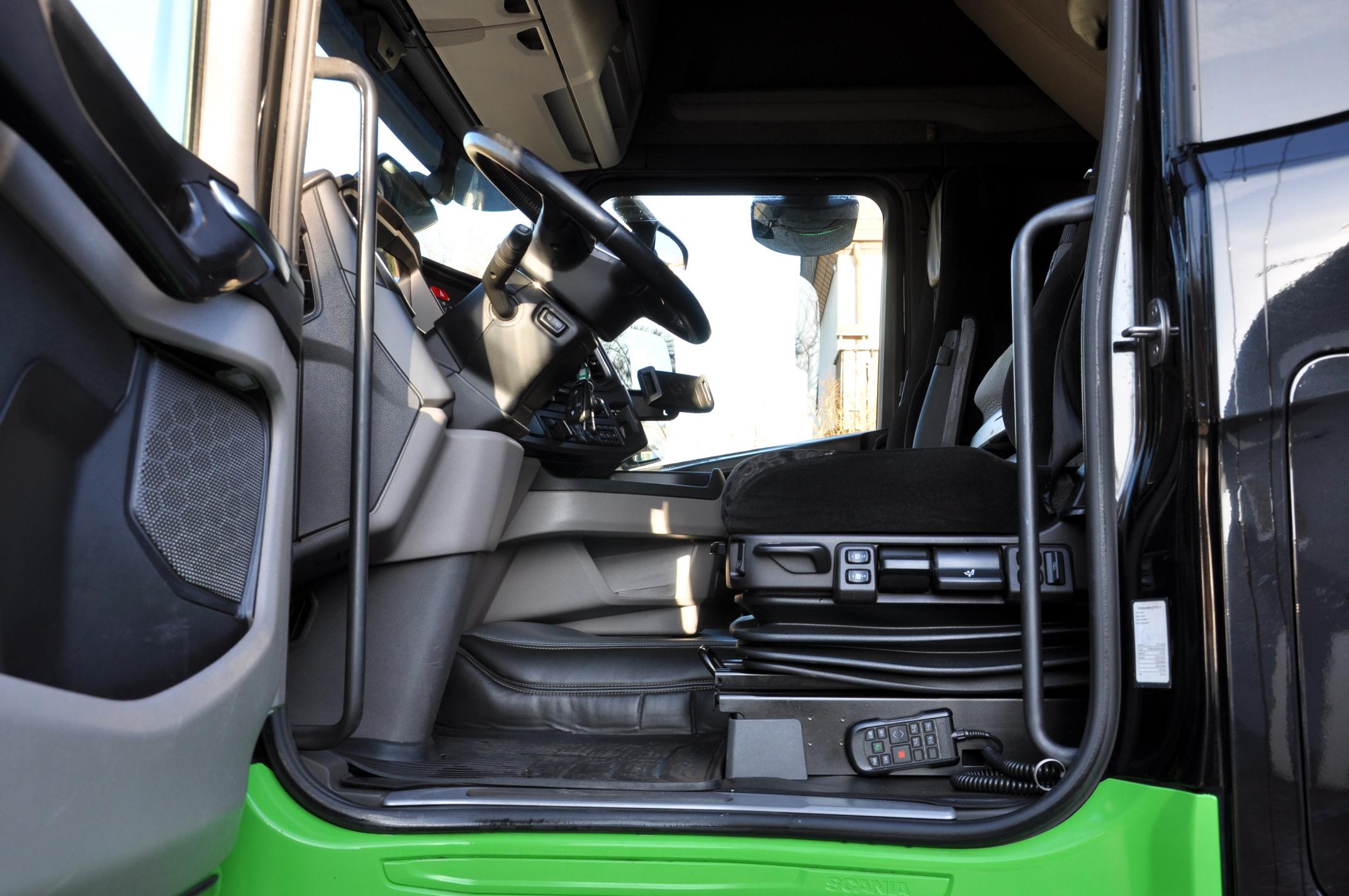 SCANIA R 450