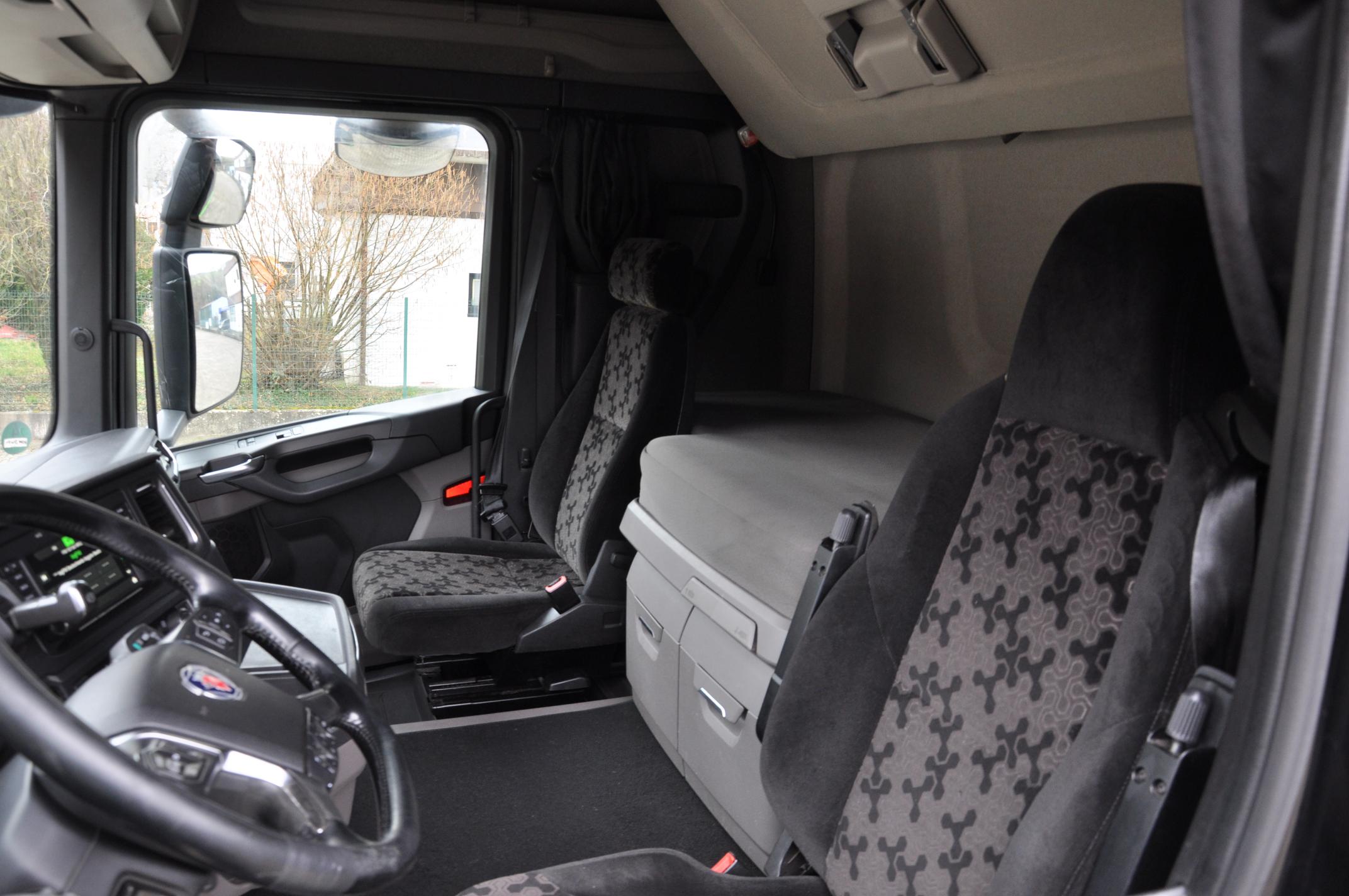 SCANIA R 450